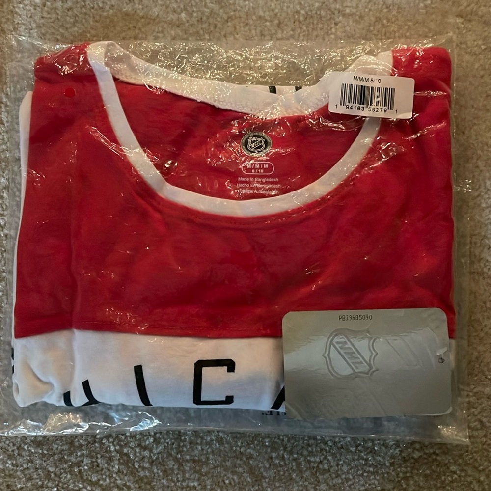 Red and white Chicago Blackhawks women’s short sleeve shirt